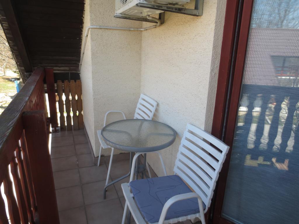 Hotel House Katja Jezerce Habitación foto