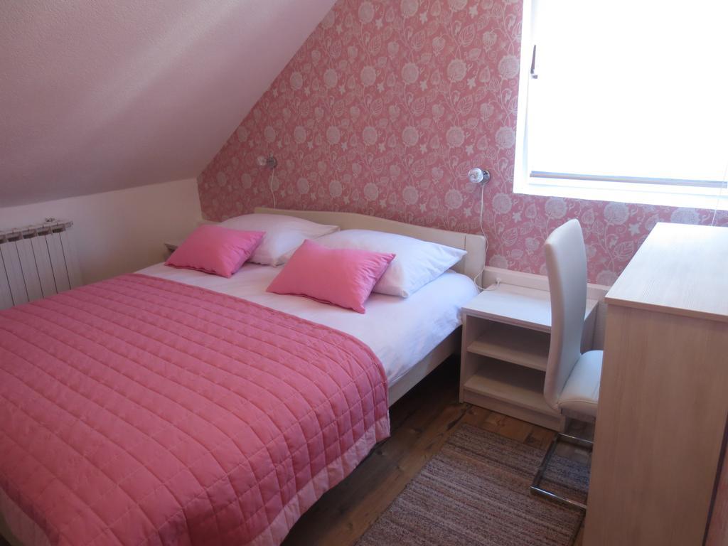 Hotel House Katja Jezerce Habitación foto